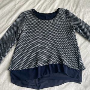 Lola Made in Italy Blue Crewneck Sweater with Beautiful Stitchwork and Silk